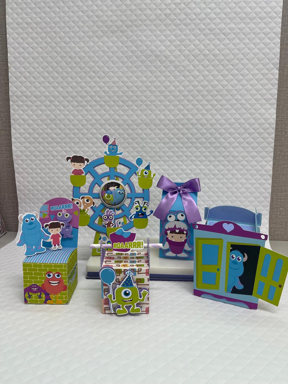 Papelaria personalizada Monstros S.A. Baby Linha Clássica